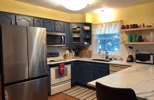 Baldwin Cottage | Cozy cottage on Big Star Lake with sunset views and family fun!