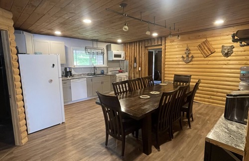 Land O Lakes Cottage | Cozy Cottage on Cisco Chain of Lakes - Big Lake - Summer is open!