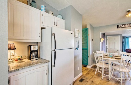 Moriarty House | Cozy Cottage on Farm, By Albuquerque and Santa Fe