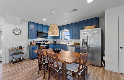 Oatmeal House | Cozy Cottage on Flat Creek - 5 min from Flat Creek Winery!
