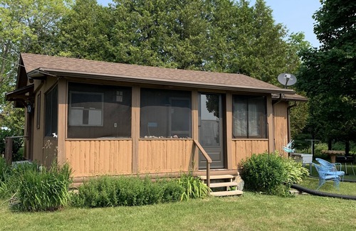 Kewaunee Cottage | Cozy Cottage on Lake Michigan