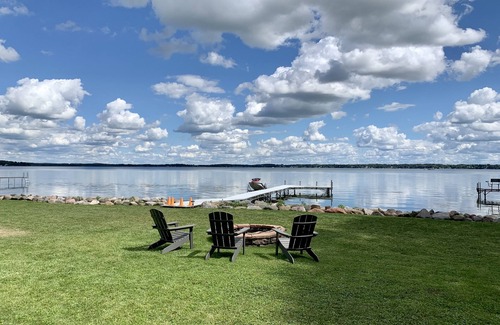 McFarland Cottage | Cozy Cottage on Lake Kegonsa