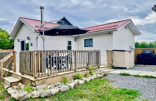 Quinte West Cottage | Cozy Cottage on the Trent