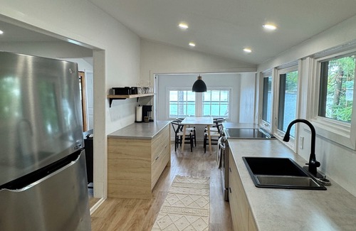 Laurentian Valley Cottage | Cozy Cottage on the Ottawa River