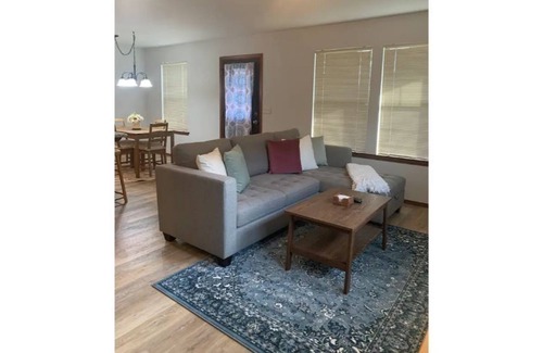 Wenatchee Cottage | Cozy Cottage-Outdoor Adventures