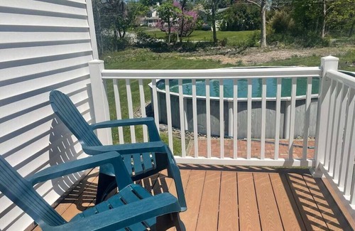Poughkeepsie Cottage | COZY COTTAGE- Pet friendly | Hot Tub