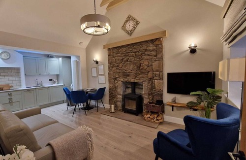 West Linton Cottage | Cozy Cottage Retreat in West Linton