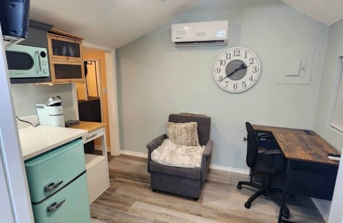 North San Antonio - SAT House | Cozy Cottage Retreat in San Antonio