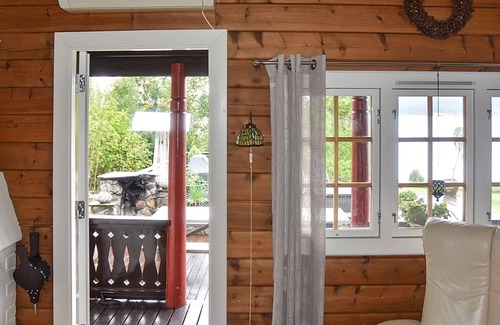 Frei House | Cozy Cottage Retreat in Trend-By Traum