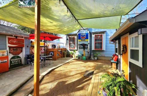 North San Antonio - SAT House | Cozy Cottage Retreat in San Antonio