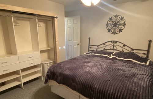 Mancelona House | Cozy Cottage - Snowmobile/Side by Side Friendly - Pets Welcome