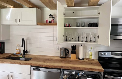 Township of Woolwich House | Cozy Cottage Style House by Grand River