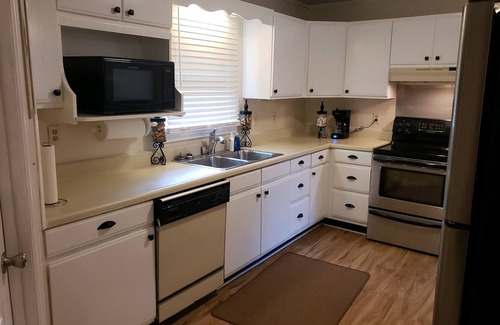 Monticello House | Cozy Cottage surrounded by antebelllum homes close to downtown.