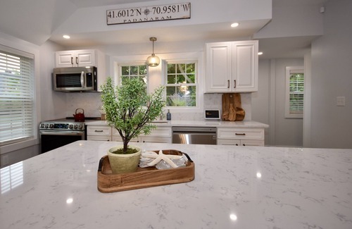Dartmouth House | Cozy cottage surrounded by nature. Fire pit, close to everything