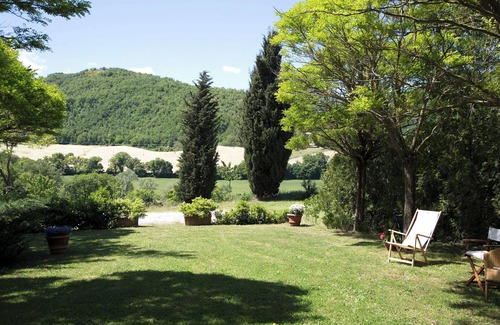 Fabriano House | Cozy cottage surrounded by a large garden in the hills of Le Marche