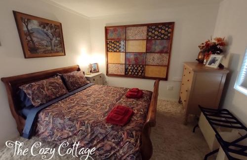 Miramonte House | Cozy Cottage
