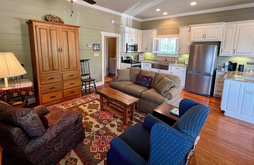 St. Francisville Cottage | Cozy Cottage in the heart of downtown Saint Francisville, Louisiana
