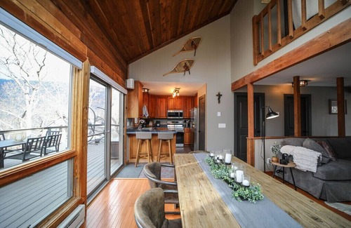 Nellysford Cottage | Cozy Cottage with beautiful Mountain View’s - close to wineries