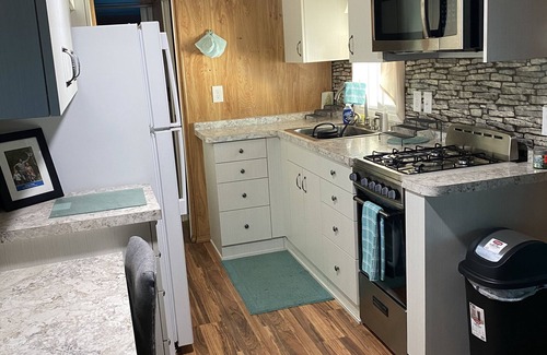 Zephyrhills South House | Cozy Cottage
