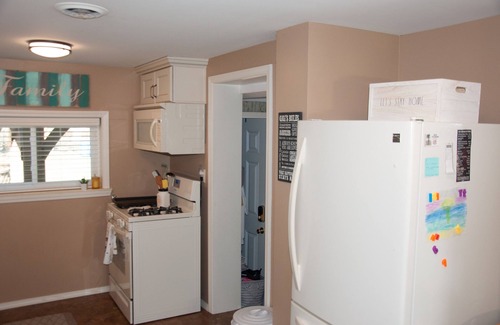 Onsted Cottage | Cozy Cottage w/all sports Sand lake access.