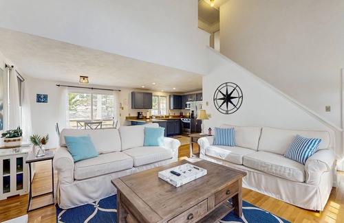 Yarmouth Port House | Cozy cottage w/game room & yard: close to beaches & entertainment