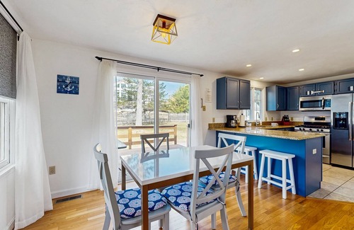 Yarmouth Port House | Cozy cottage w/game room & yard: close to beaches & entertainment