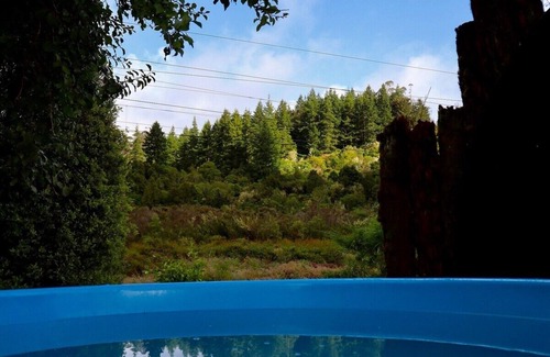 Raurimu House | Cozy Cottage w/Wood Fired Hot Tub. Pet Friendly.
