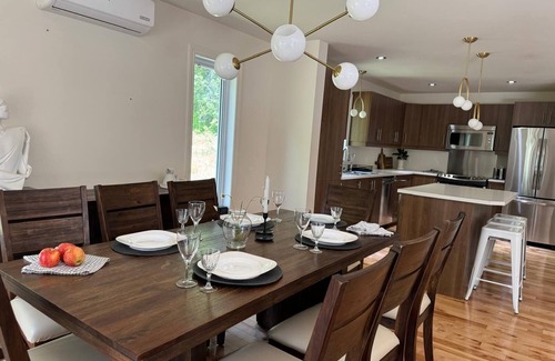 Saint Come Cottage | Cozy cottage with jacuzzi and access to lake