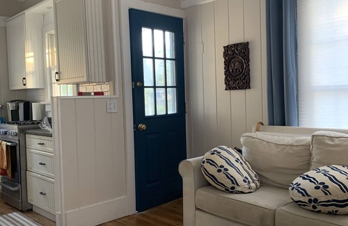 Beach Hampton House | COZY COTTAGE WITH PRIVATE BEACH ACCESS IN THE DUNES - Half a block to the beach