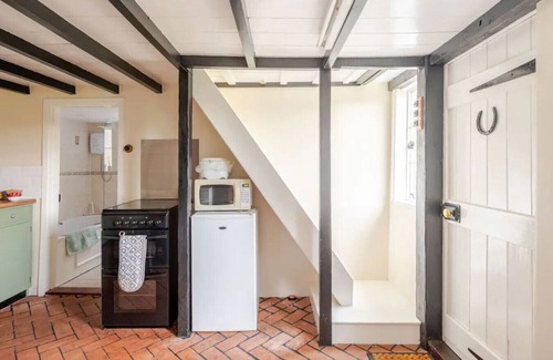 Great Tey Cottage | Cozy Cottage With Scenic Walks