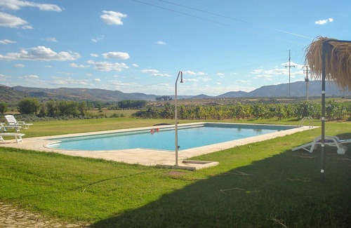 Vila Flor Cottage | Cozy Cottage with Swimming Pool