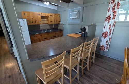 Falcon Lake Cabin | Cozy Cottonwood Cabin at Falcon Lake –Walk to Beach, Shops, Activities & Trails!