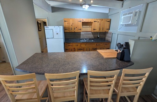 Falcon Lake Cabin | Cozy Cottonwood Cabin at Falcon Lake –Walk to Beach, Shops, Activities & Trails!