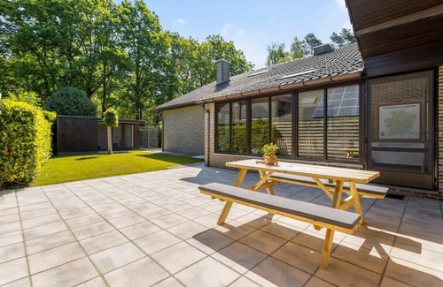 Houthalen-Helchteren House | Cozy Country House in Houthalen-Helchteren