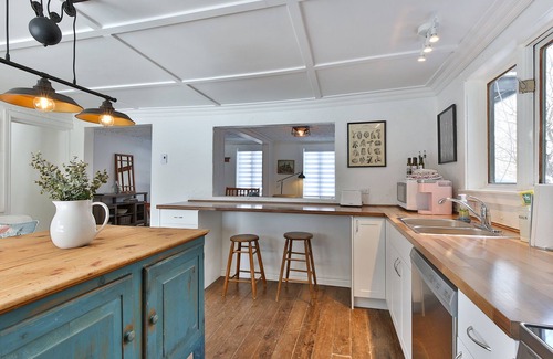Knowlton Apartment | Cozy country 2 bedroom rental unit in Knowlton Village
