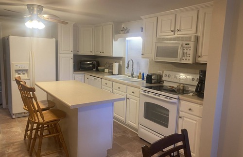 Reidsville House | Cozy Country Bungalow, Rocking chair front porch. 20 miles to Danville VA Casino