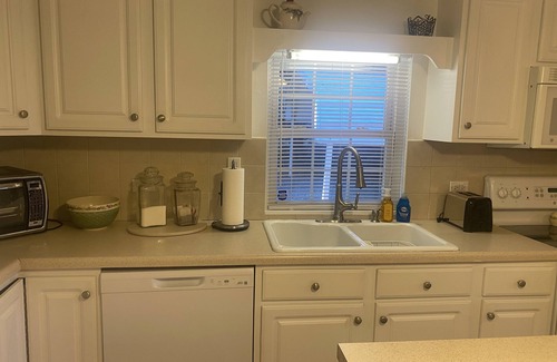 Reidsville House | Cozy Country Bungalow, Rocking chair front porch. 20 miles to Danville VA Casino