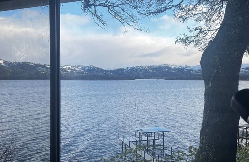 Clearlake House | Cozy country home in a remote area.