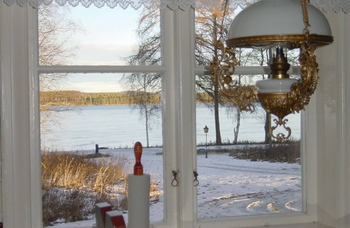 Smedjebacken Municipality House | Cozy country house 18th century, carefully renovated, modern kitchen and laundry