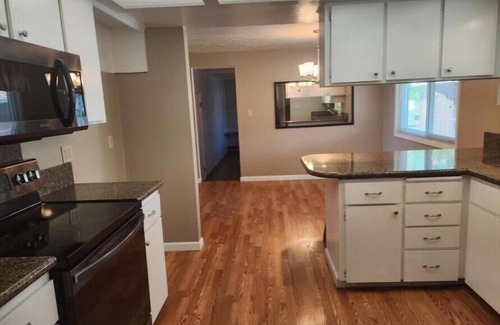 Nampa House | Cozy country house near major stores, markets. Ideal for your perfect vacation.
