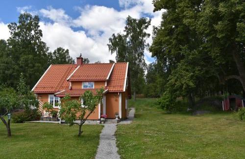 Askim Municipality House | Cozy Country House
