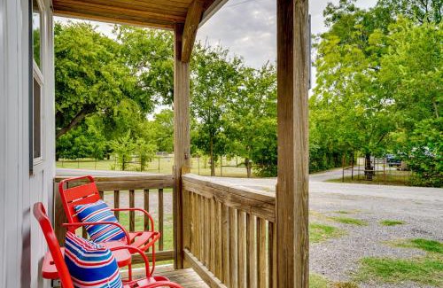 Slidell Apartment | Cozy Country Living Cabin in SlidellandDecatur!