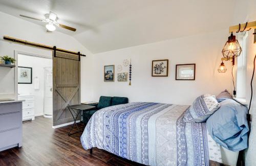 Slidell Apartment | Cozy Country Living Cabin in SlidellandDecatur!