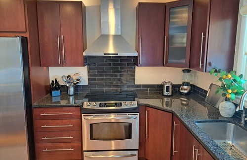 Washington Boro House | Cozy Country Retreat With River Views & Hot Tub, Near Lancaster PA Sleeps 8