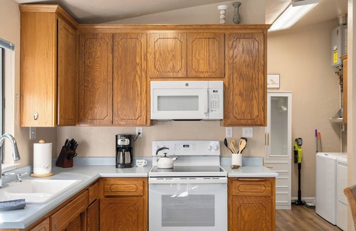 Butte County Apartment | Cozy Country Studio. 5 minute drive from Chico!