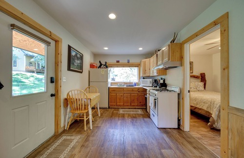 Boise Cabin | Cozy Countryside Cabin in Robie Creek Park!