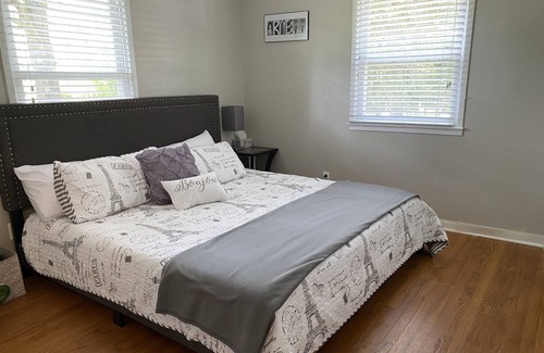 Reidsville House | Cozy Countryside Getaway with Fast Wifi/Hot Tub