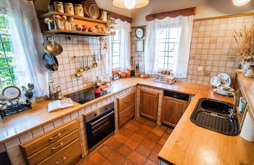 Krsko Villa | Cozy Countryside Retreat Villa with Hot-Tub - Two Bedroom Villa with Hot Tub