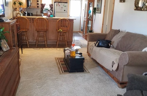 Lexington House | Cozy- Couples Get Away