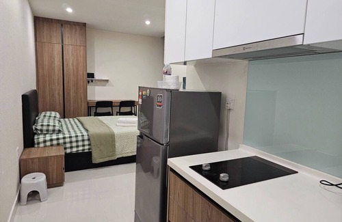Batu Lintang House | Cozy Cove 1 @Kozi Square near General Hospitalnn